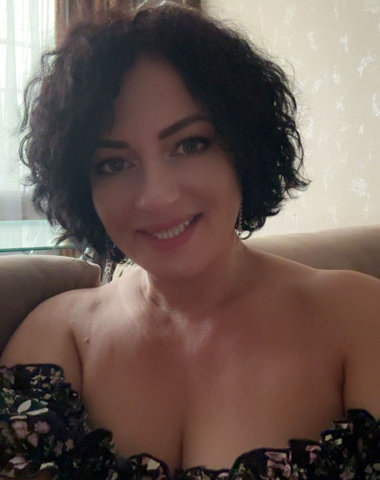  Частная массажистка  Арина